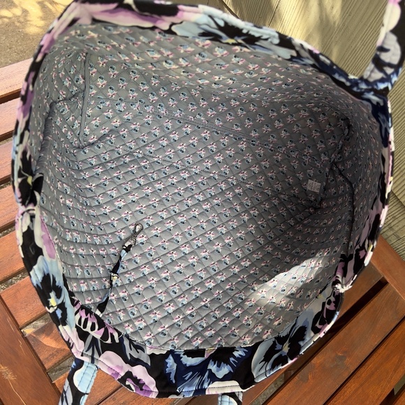 VERA BRADLEY GRAND TOTE PLUM PANSIES X LARGE - Picture 7 of 8
